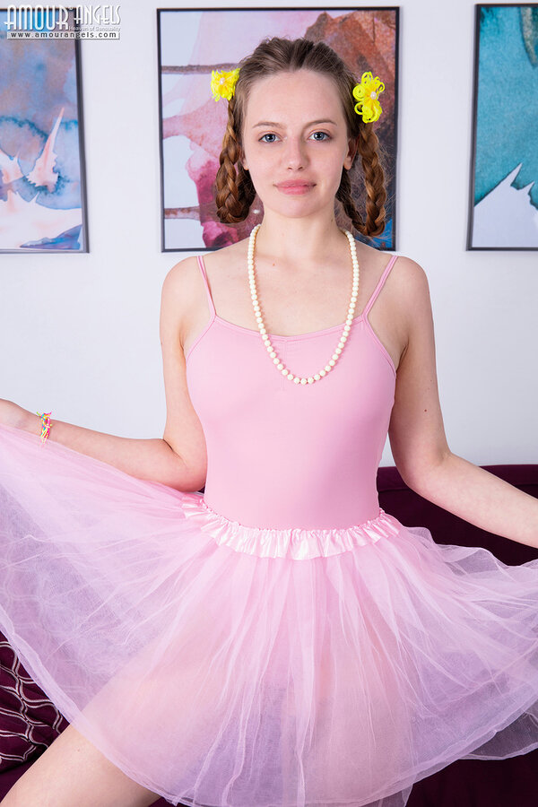 Марта, 23